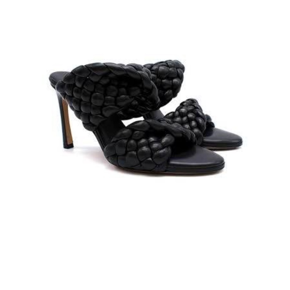 Bottega Veneta “curve” sandal in black size 38.5 NWT